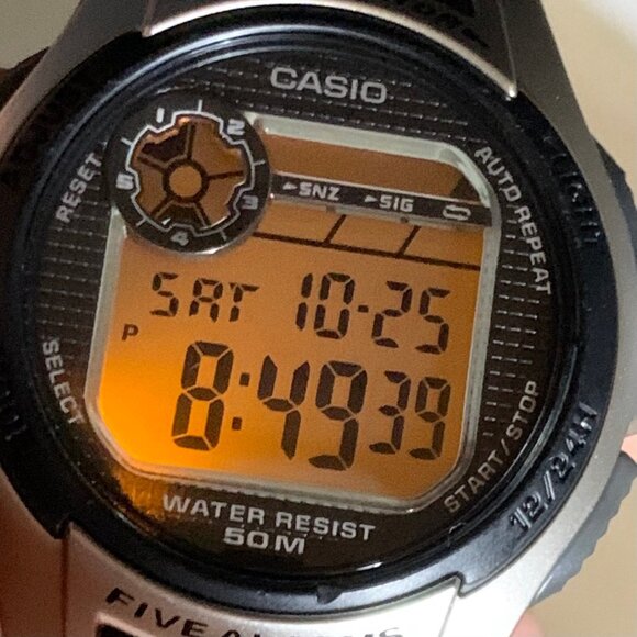 Casio Illuminator Watch 40mm Black silver tone Digital 3237 W-213 50MWR running - Picture 4 of 9
